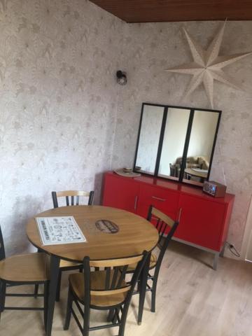 La Jolie Petite Maison Villa Le Mans Luaran gambar